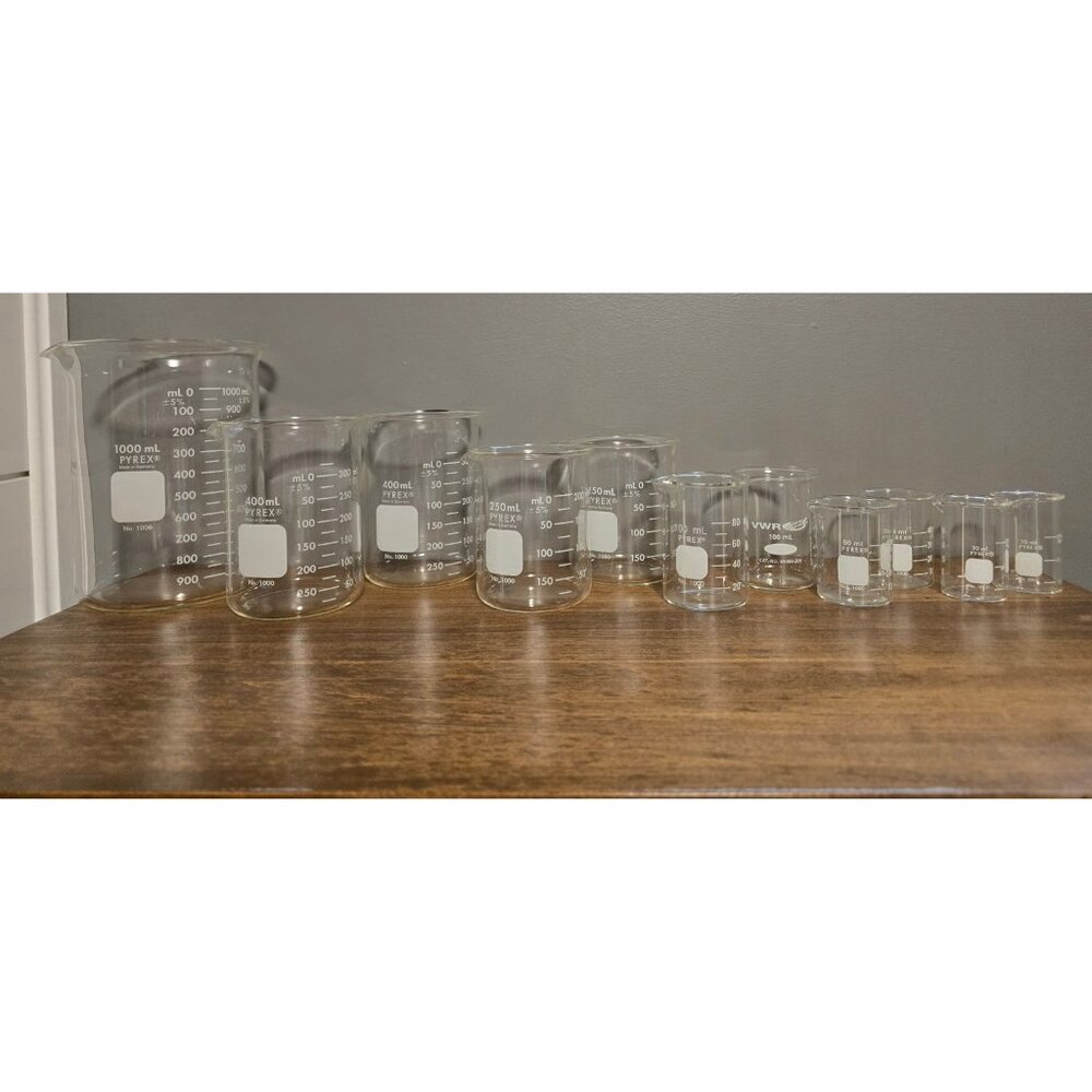 Pyrex Glass Beakers Set Set Of 10 And One VWR 100ml Beaker Made In Germany